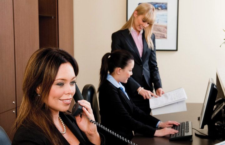 westfield-tower-2-bondi-junction-receptionist-gallery.jpg