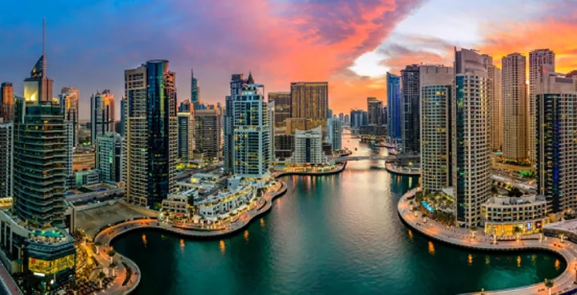 uae_cw_side_hustle_20260616_nm.jpg